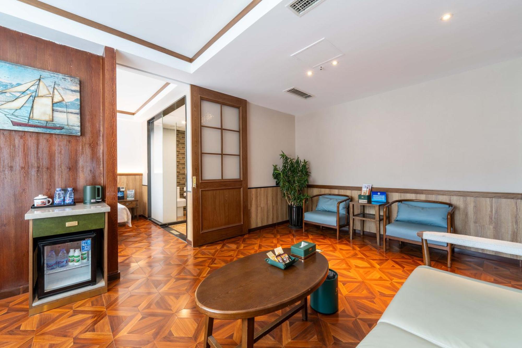Nost Algia Hotel Near Beijing Panjiayuan Antique Market- Beijing Happy Valley, Cbd, China Zun And Sanlitun, Tian'Anmen Square, Free Ice Cream, Mineral Water, Coffee, Snacks And Laundry Service, Free Gymnastic, English Communication Well المظهر الخارجي الصورة
