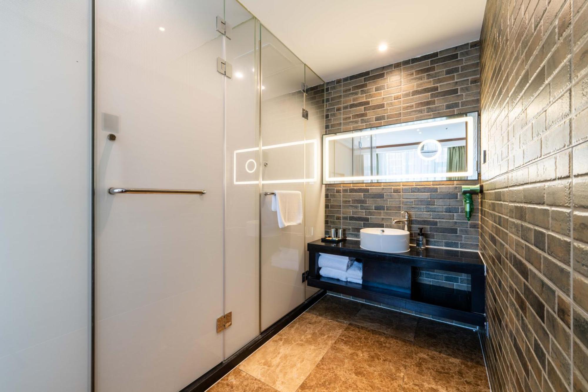 Nost Algia Hotel Near Beijing Panjiayuan Antique Market- Beijing Happy Valley, Cbd, China Zun And Sanlitun, Tian'Anmen Square, Free Ice Cream, Mineral Water, Coffee, Snacks And Laundry Service, Free Gymnastic, English Communication Well المظهر الخارجي الصورة