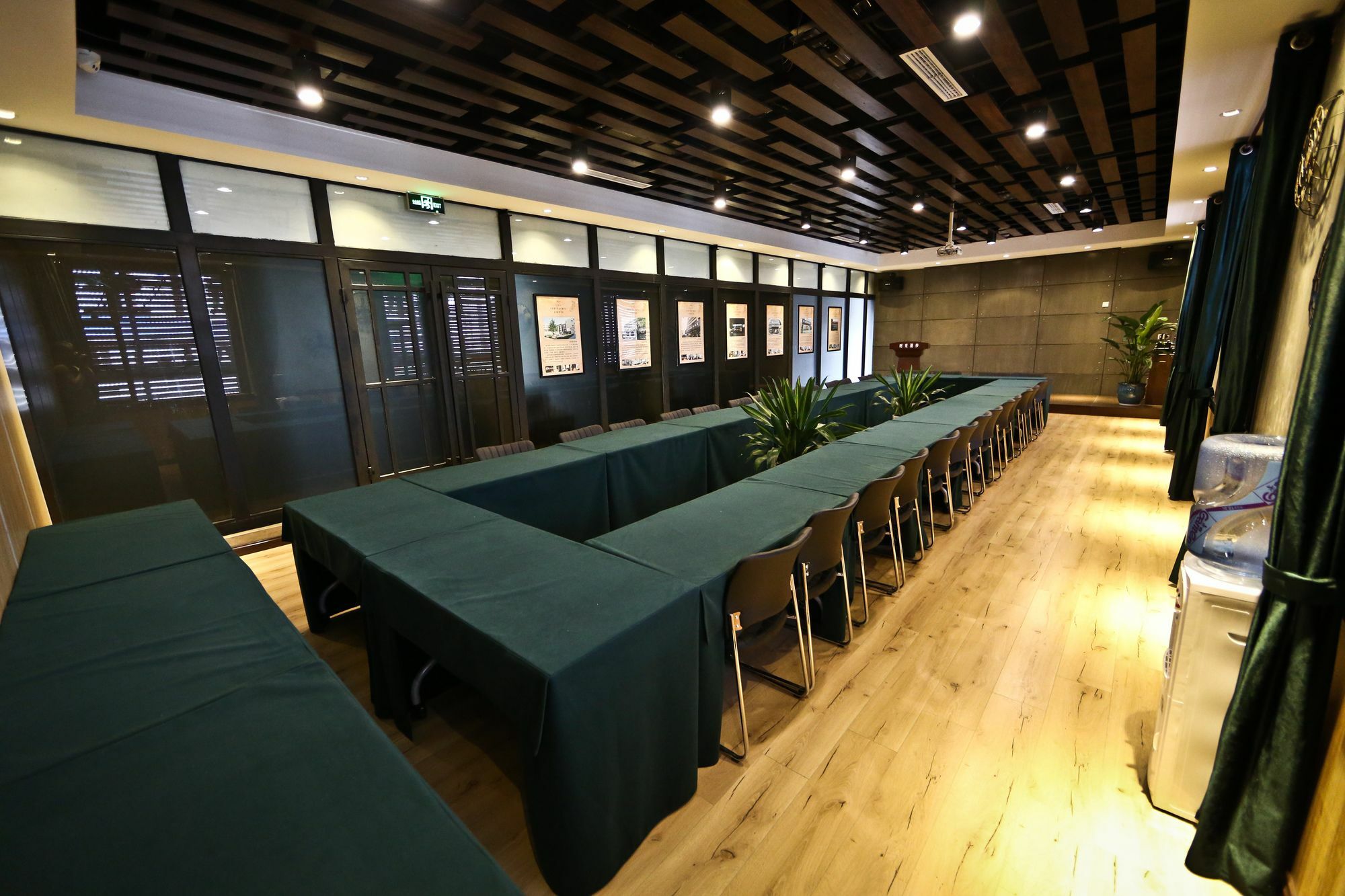 Nost Algia Hotel Near Beijing Panjiayuan Antique Market- Beijing Happy Valley, Cbd, China Zun And Sanlitun, Tian'Anmen Square, Free Ice Cream, Mineral Water, Coffee, Snacks And Laundry Service, Free Gymnastic, English Communication Well المظهر الخارجي الصورة