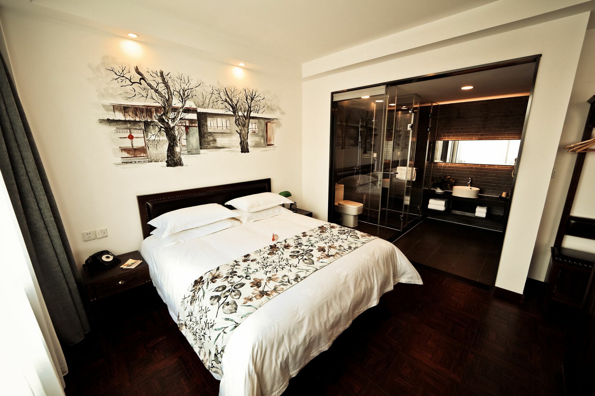 Nost Algia Hotel Near Beijing Panjiayuan Antique Market- Beijing Happy Valley, Cbd, China Zun And Sanlitun, Tian'Anmen Square, Free Ice Cream, Mineral Water, Coffee, Snacks And Laundry Service, Free Gymnastic, English Communication Well المظهر الخارجي الصورة