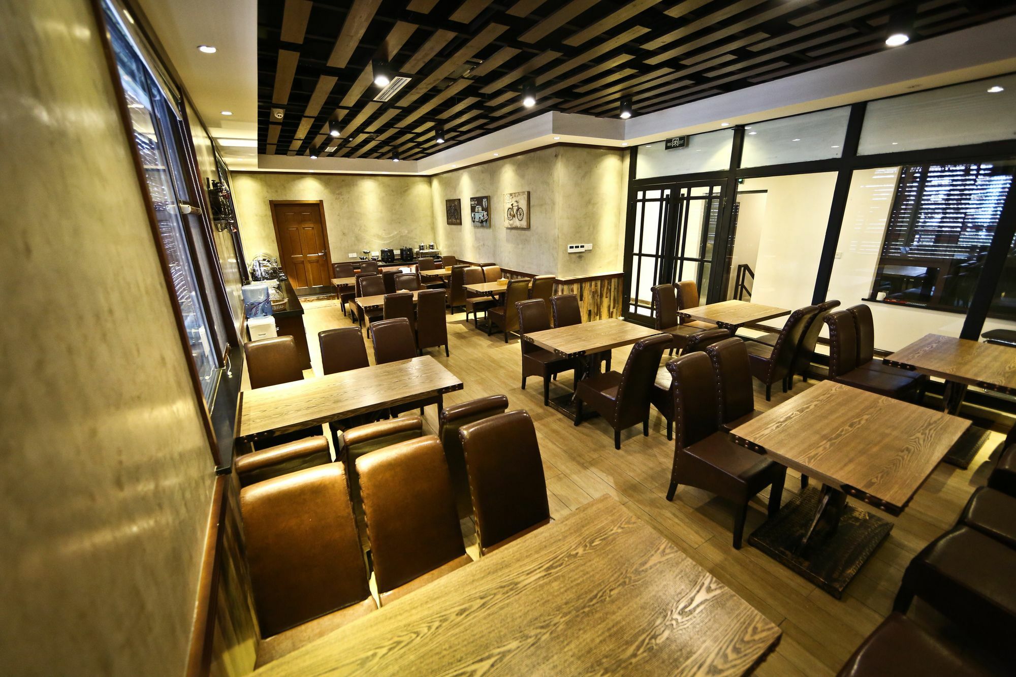 Nost Algia Hotel Near Beijing Panjiayuan Antique Market- Beijing Happy Valley, Cbd, China Zun And Sanlitun, Tian'Anmen Square, Free Ice Cream, Mineral Water, Coffee, Snacks And Laundry Service, Free Gymnastic, English Communication Well المظهر الخارجي الصورة